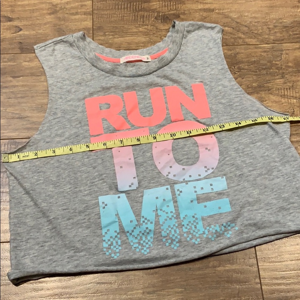 Run to me Crop top - Picture 8 of 8